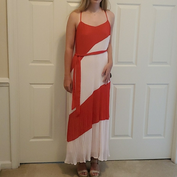 Ontwelfth Dresses & Skirts - Ontwelfth Maxi Dress Size Small